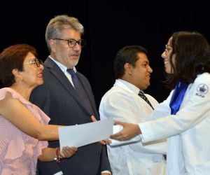 Encabeza la Rectora Lilia Cedillo Ramírez graduación de 266 egresados de Medicina